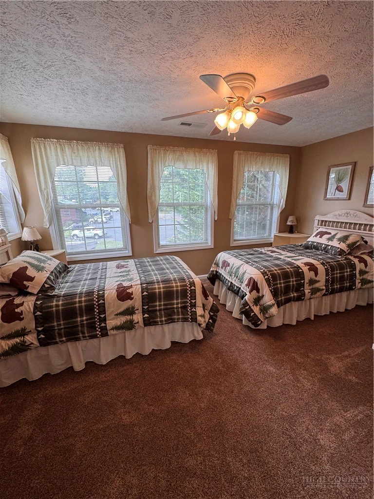 Image number 18 for the current listing