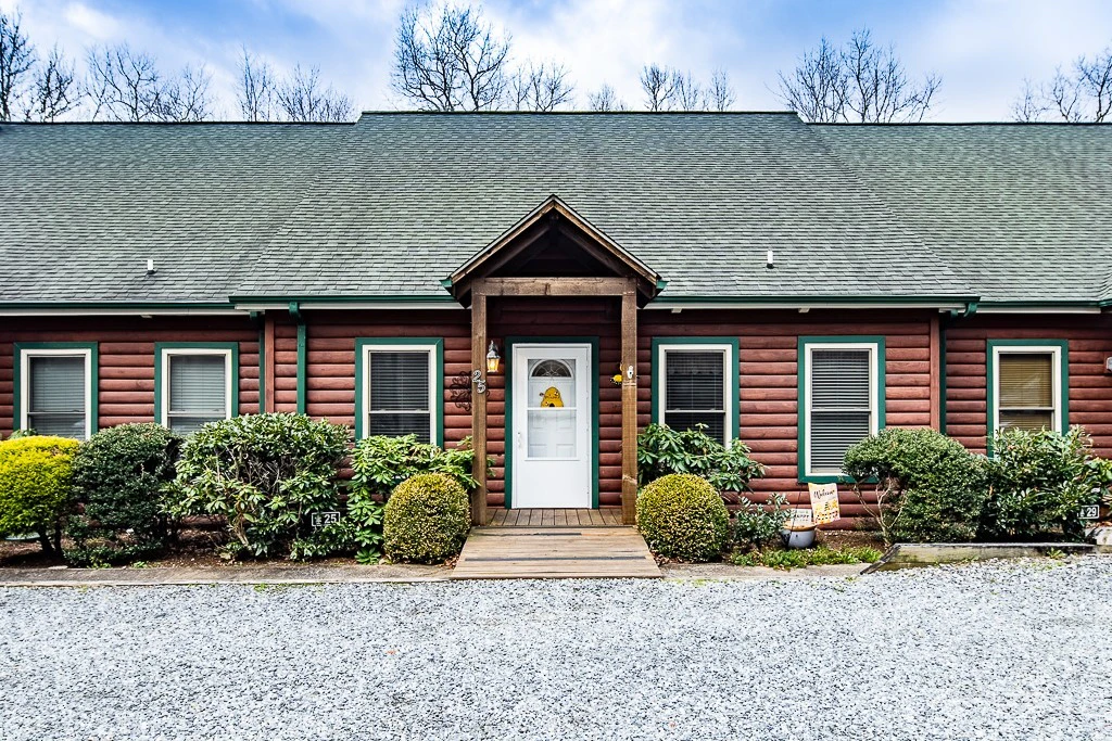 Image number 1 for the current listing