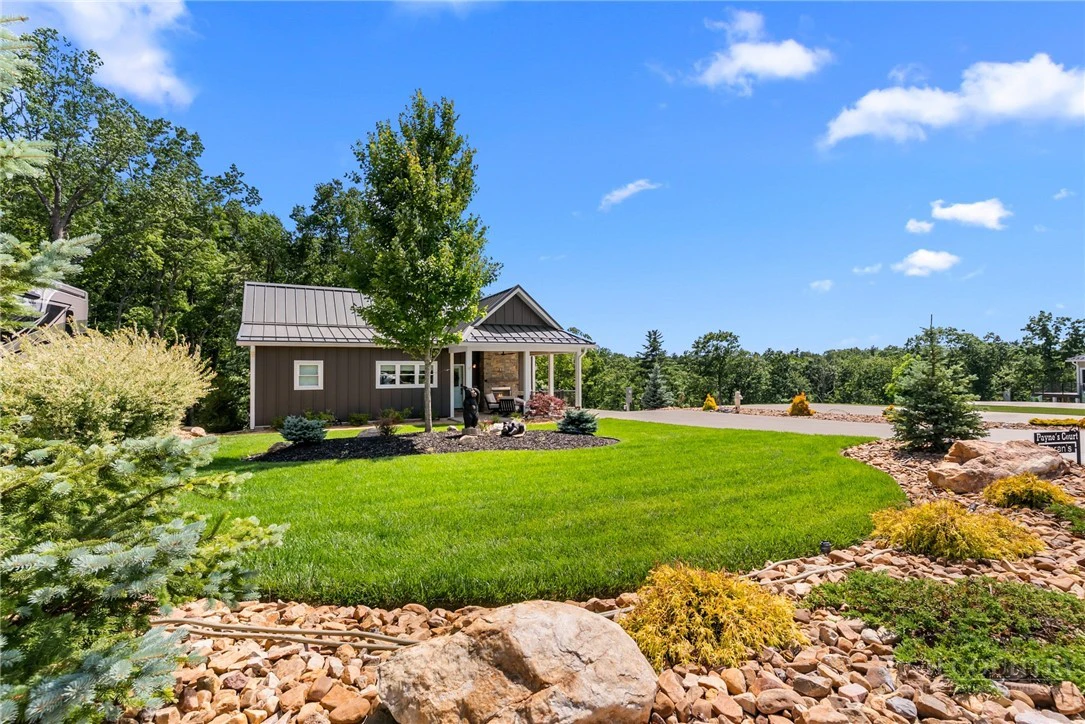 Image number 3 for the current listing