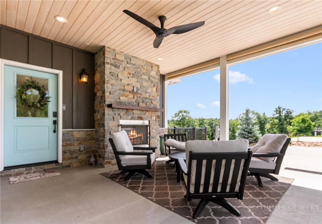 Image number 5 for the current listing