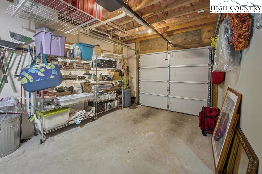 Image number 12 for the current listing