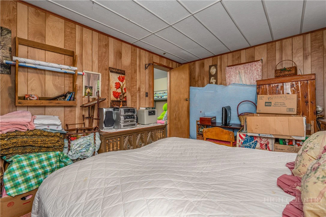 Image number 18 for the current listing
