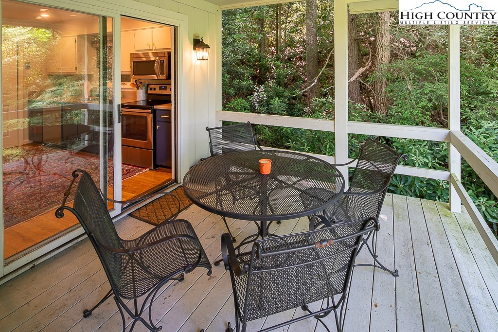Image number 7 for the current listing