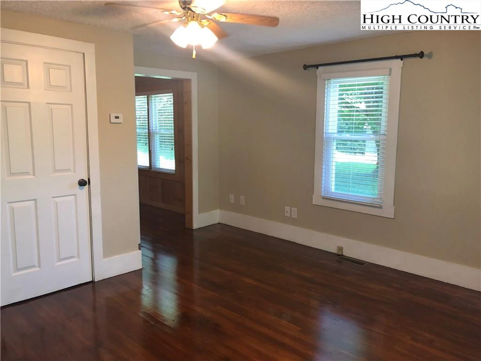 Image number 12 for the current listing