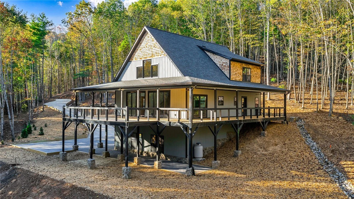 Image number 1 for the current listing