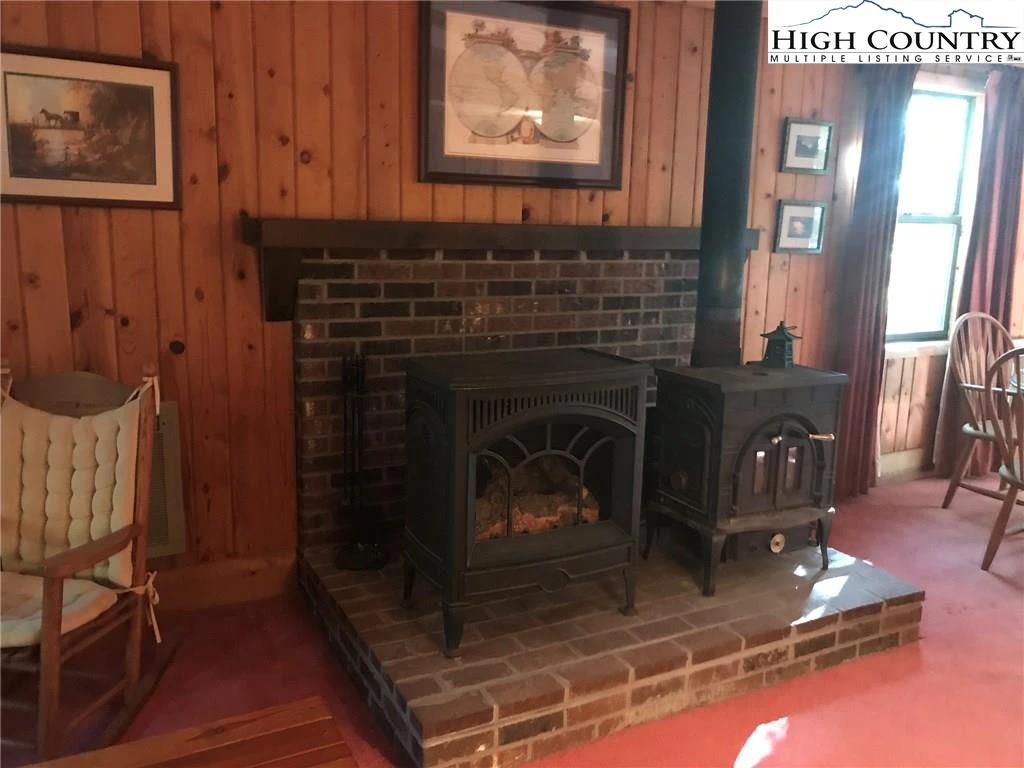 Image number 6 for the current listing
