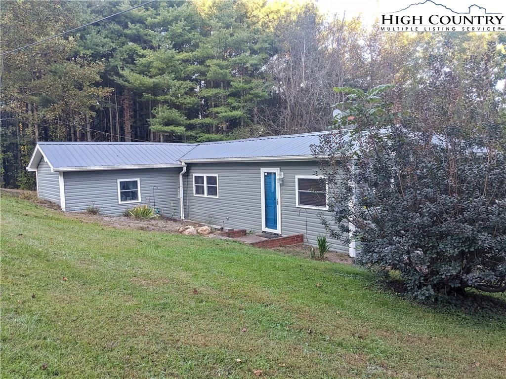 Image number 3 for the current listing