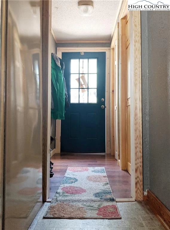 Image number 13 for the current listing