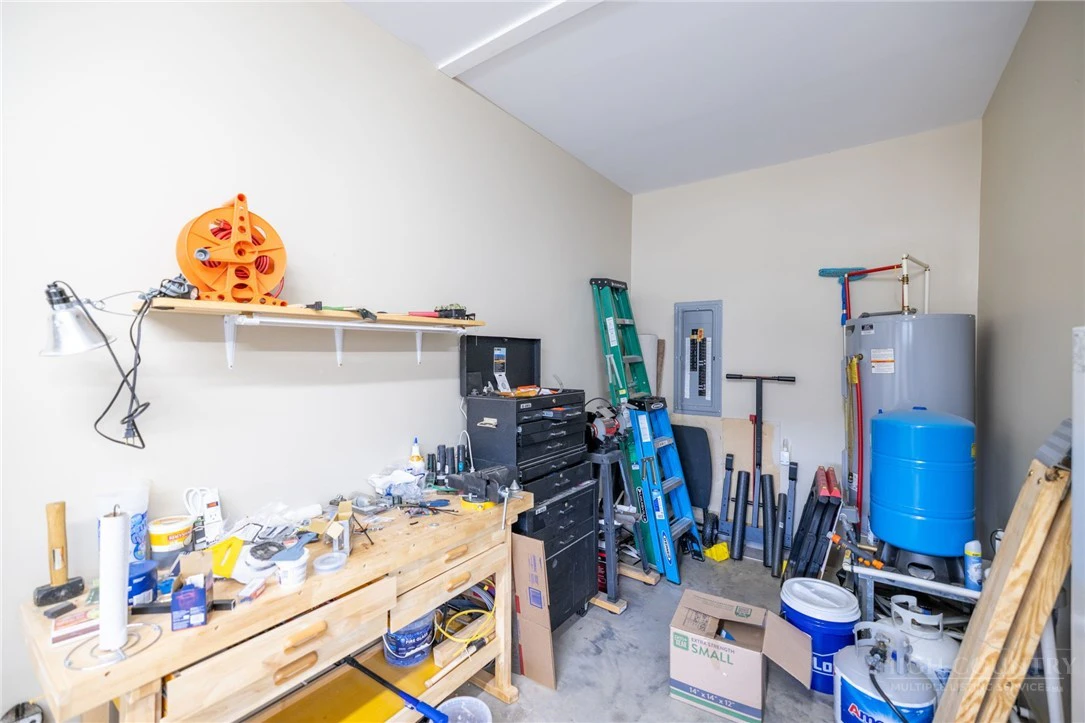 Image number 2 for the current listing