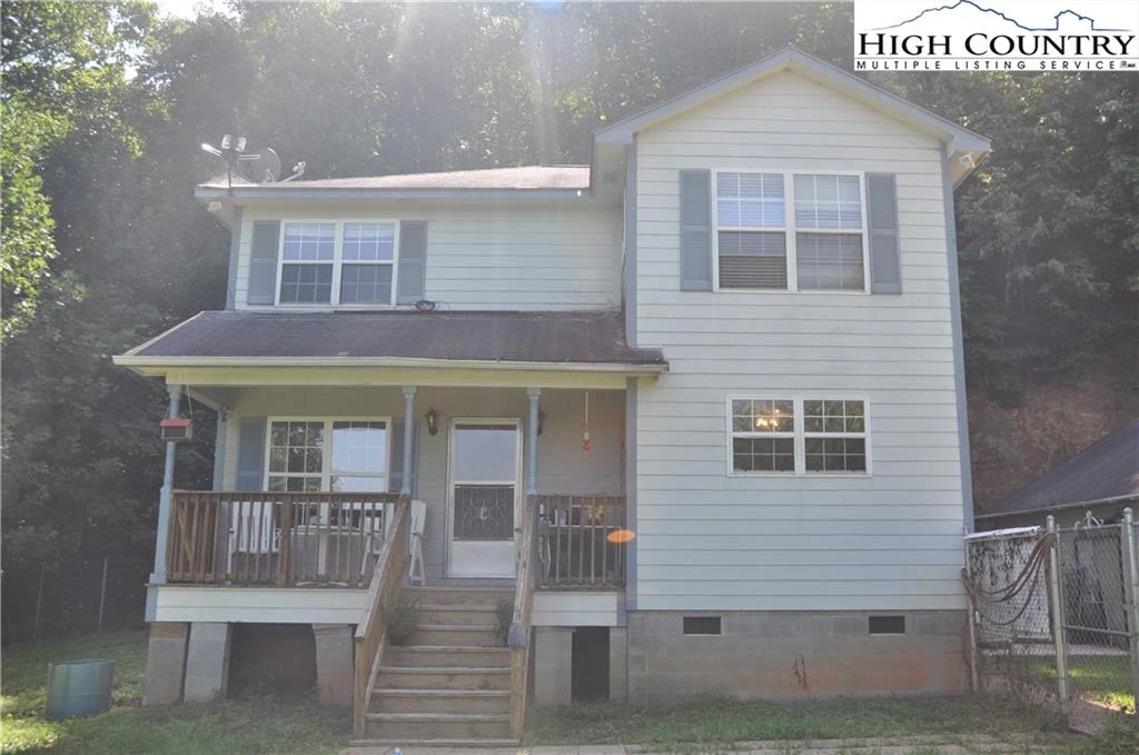 Image number 18 for the current listing