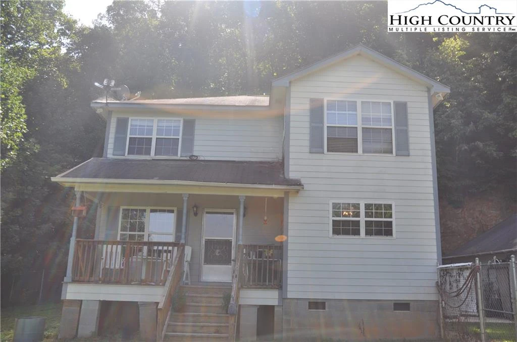 Image number 19 for the current listing