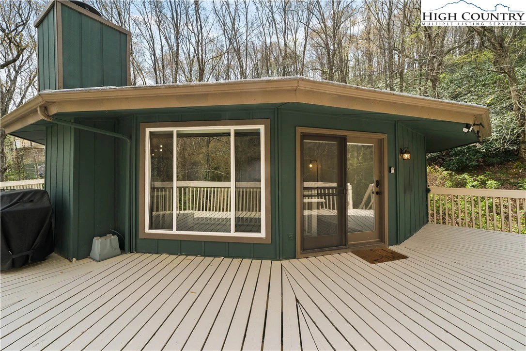 Image number 8 for the current listing