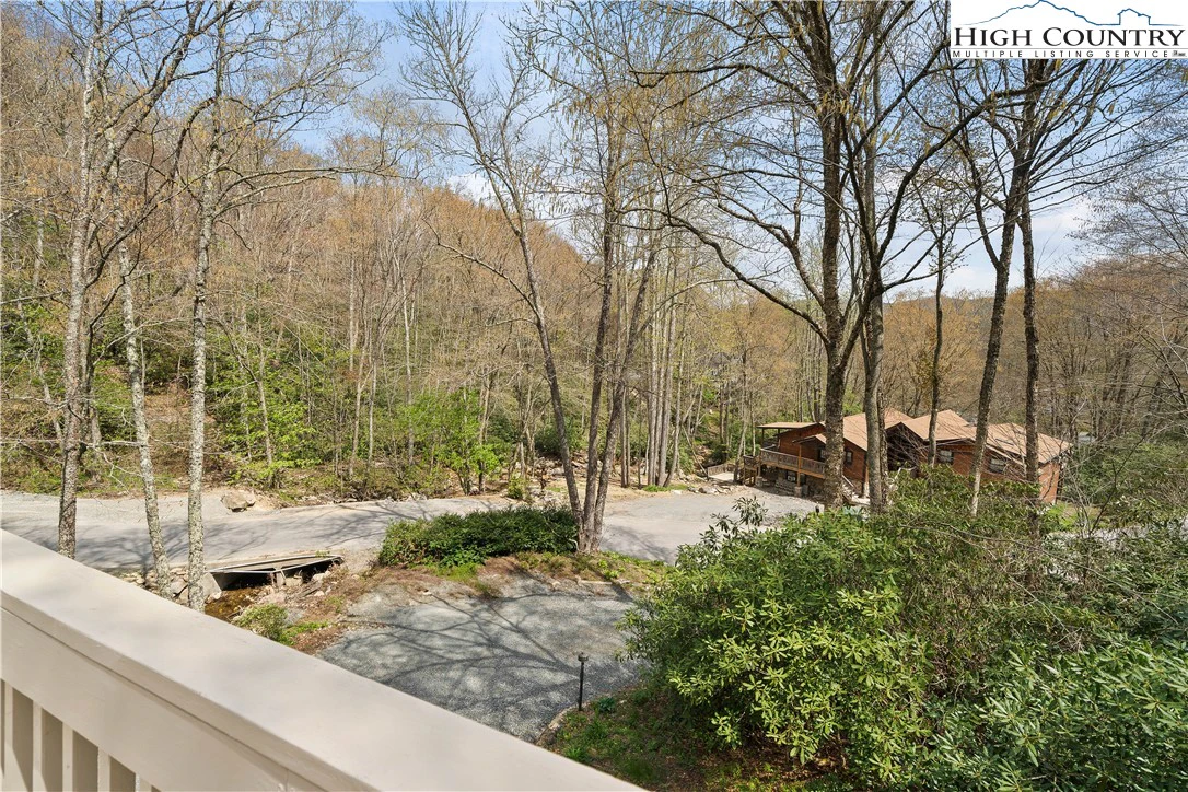 Image number 5 for the current listing