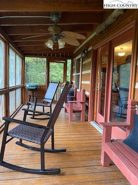 Image number 7 for the current listing