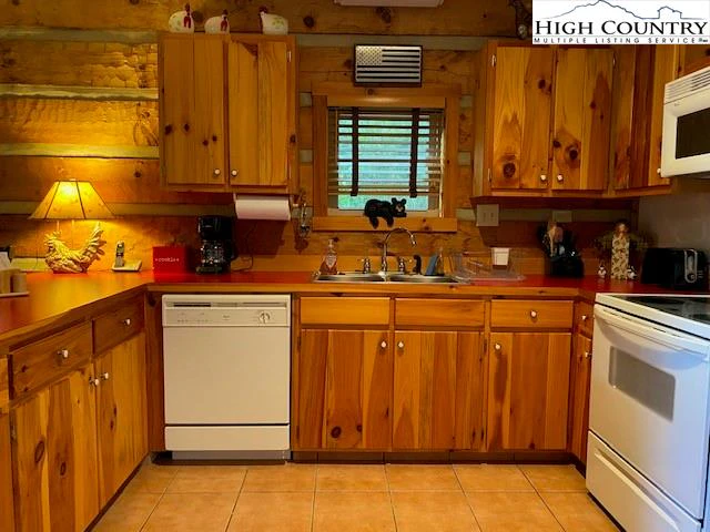Image number 20 for the current listing