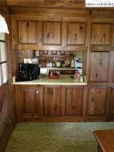 Image number 4 for the current listing