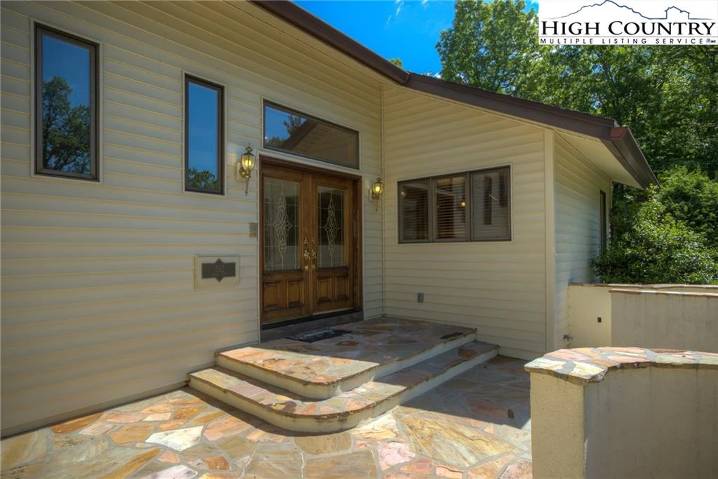 Image number 6 for the current listing