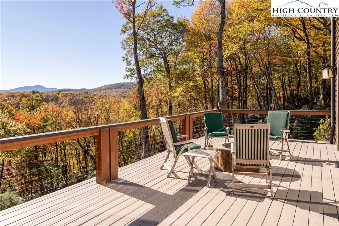 Image number 21 for the current listing