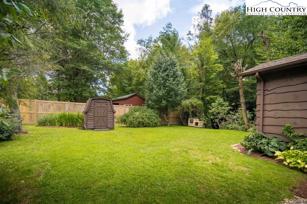 Image number 10 for the current listing