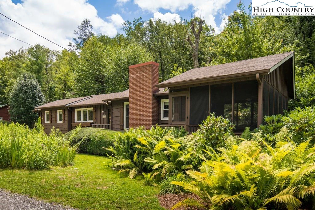 Image number 11 for the current listing