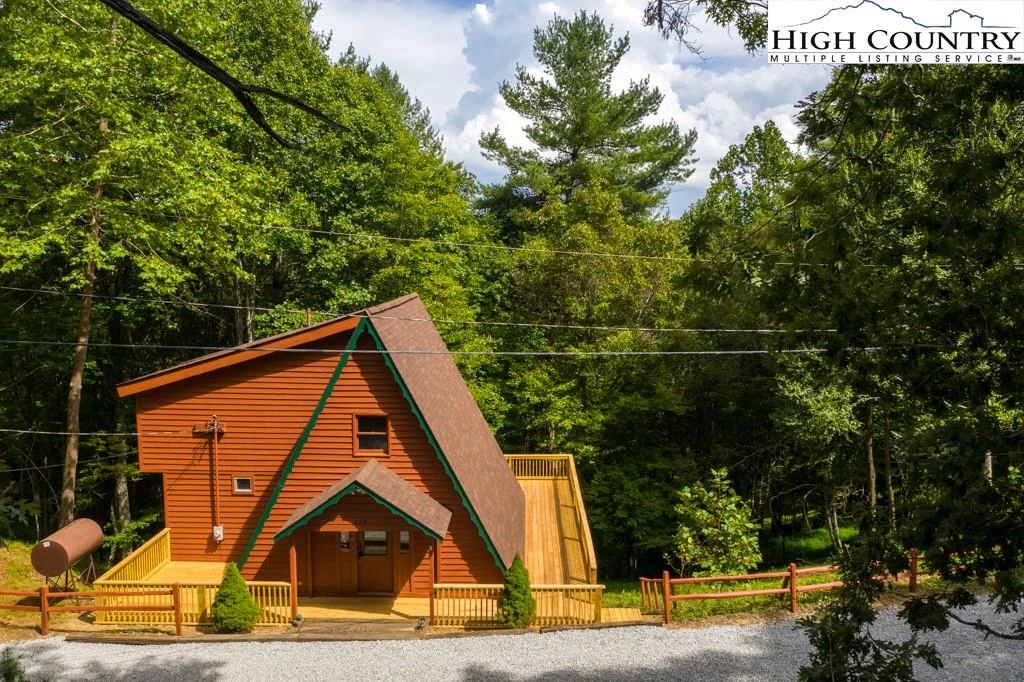 Image number 1 for the current listing