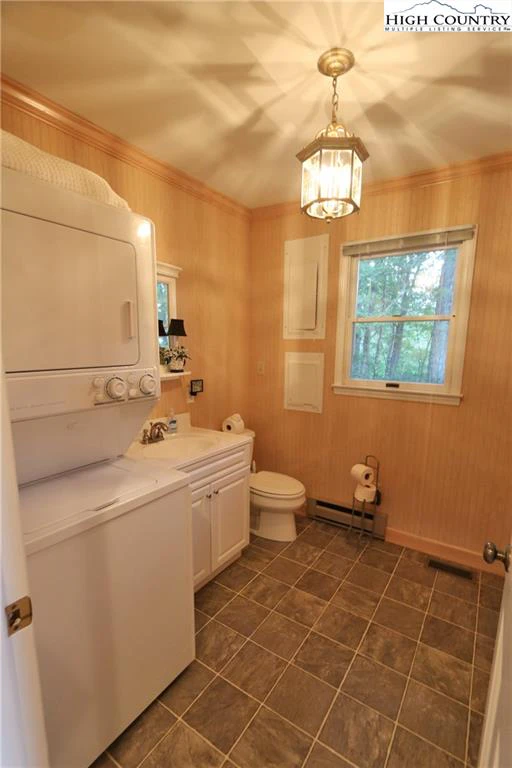 Image number 15 for the current listing