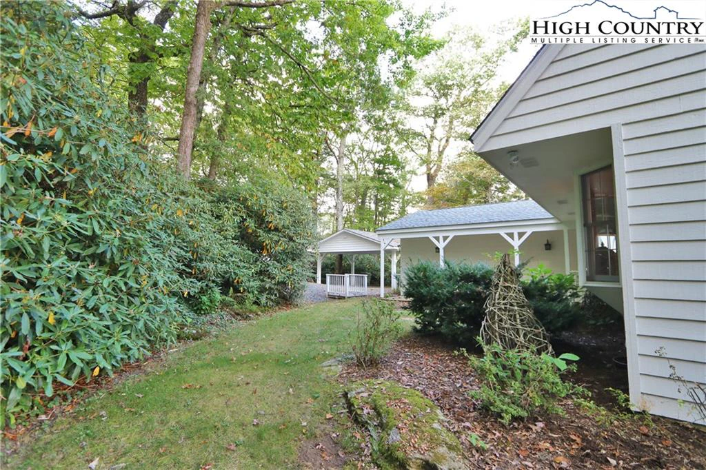 Image number 20 for the current listing