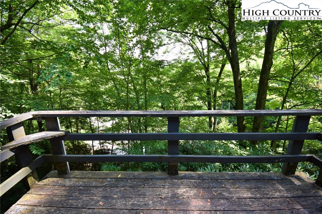 Image number 5 for the current listing