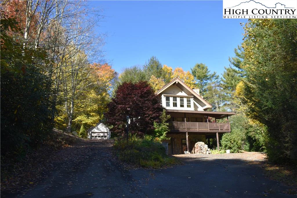 Image number 1 for the current listing