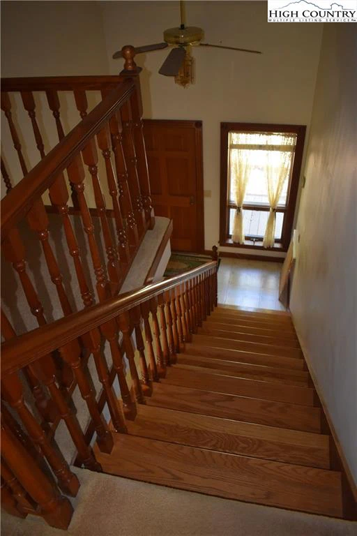 Image number 3 for the current listing