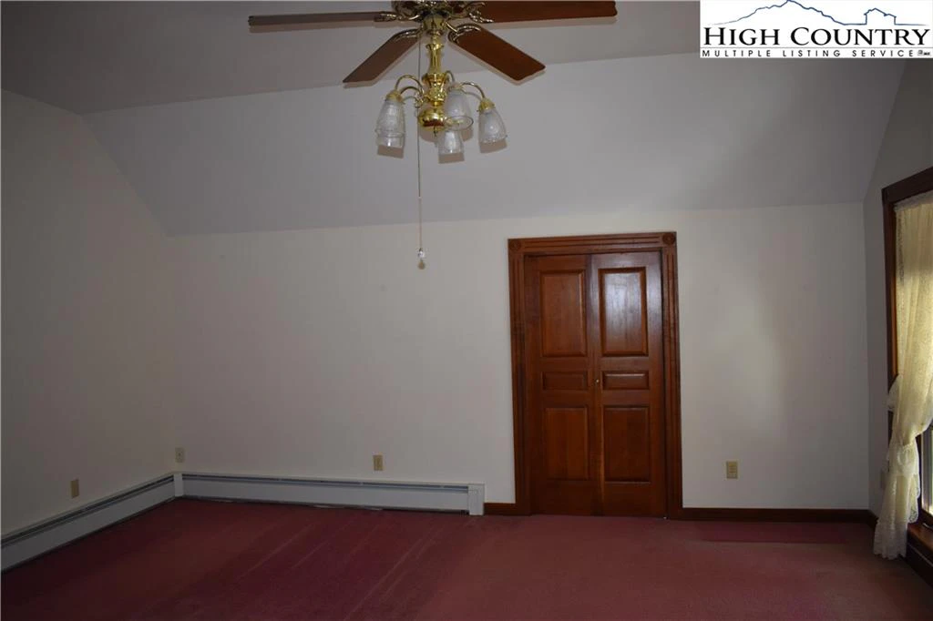 Image number 6 for the current listing