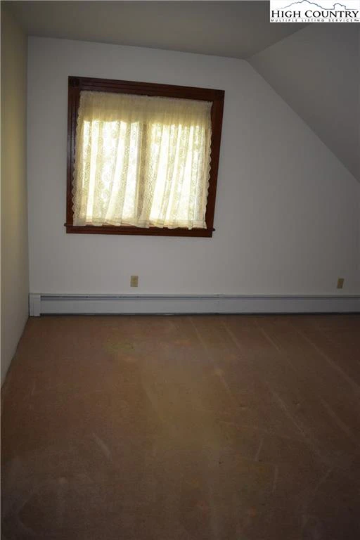 Image number 11 for the current listing