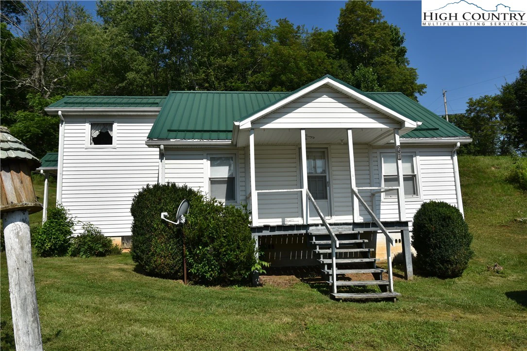 Image number 15 for the current listing