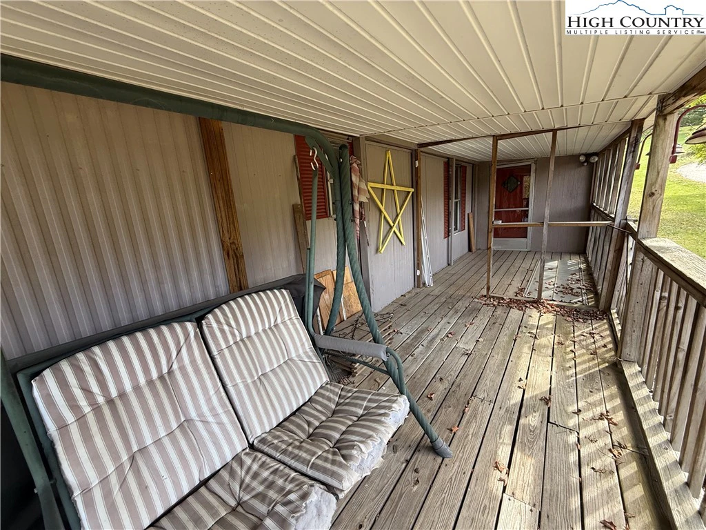 Image number 5 for the current listing