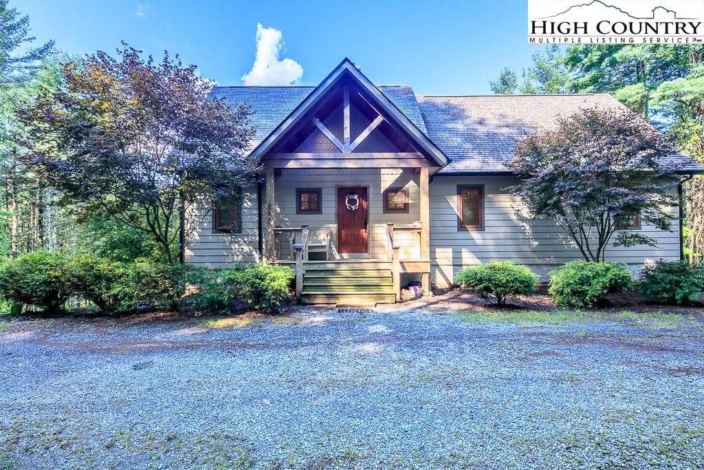 Image number 1 for the current listing