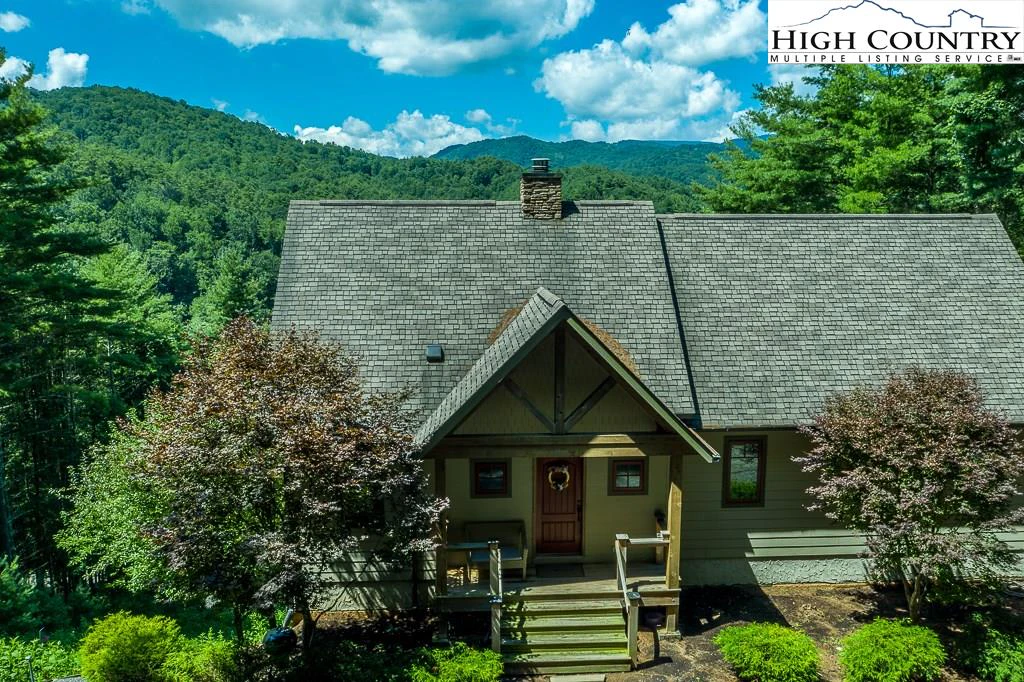 Image number 14 for the current listing
