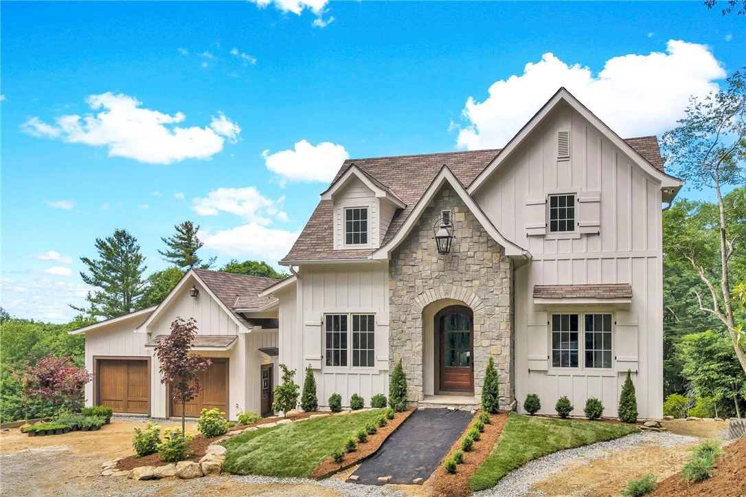Image number 2 for the current listing