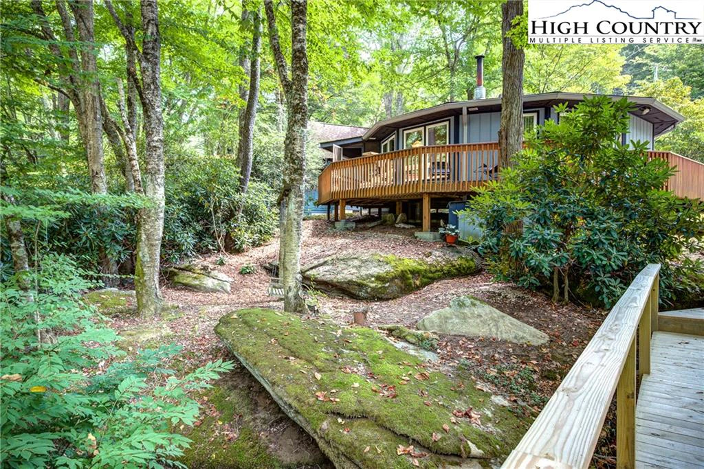 Image number 1 for the current listing