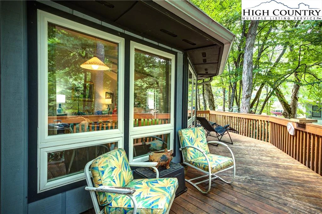 Image number 6 for the current listing