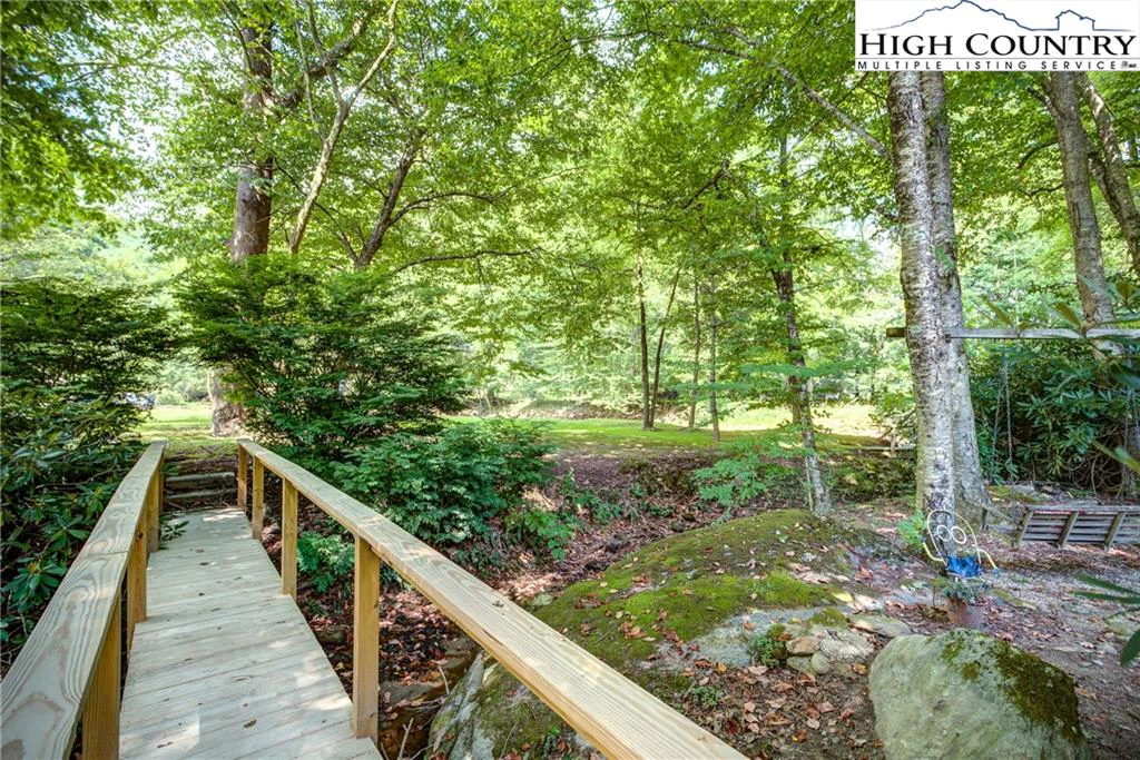 Image number 7 for the current listing