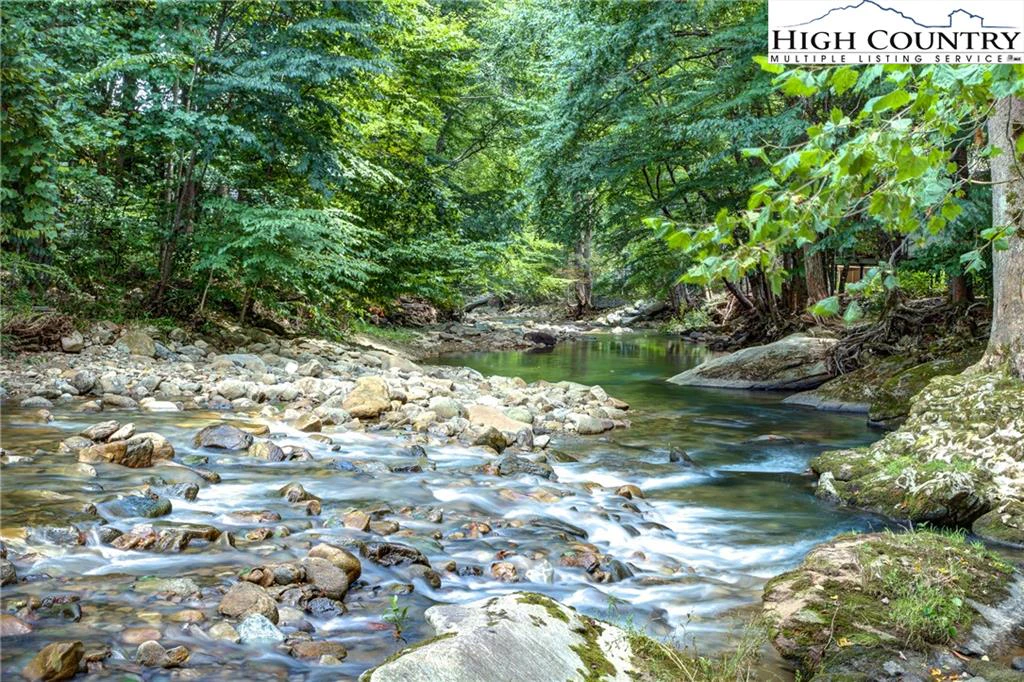 Image number 10 for the current listing
