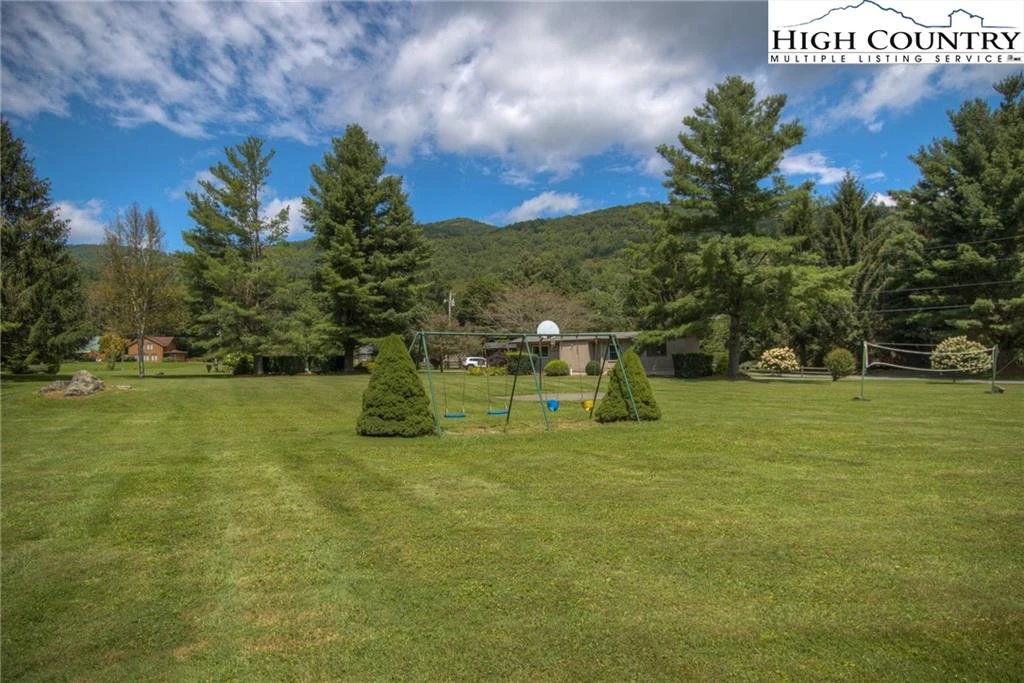Image number 19 for the current listing
