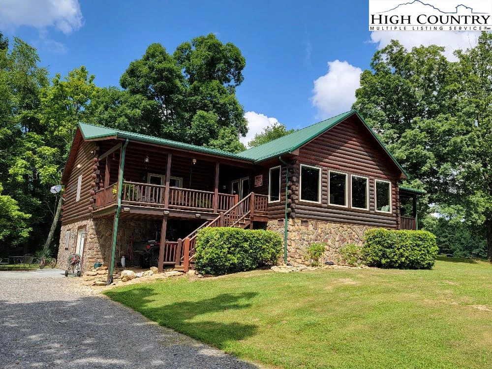 Image number 1 for the current listing
