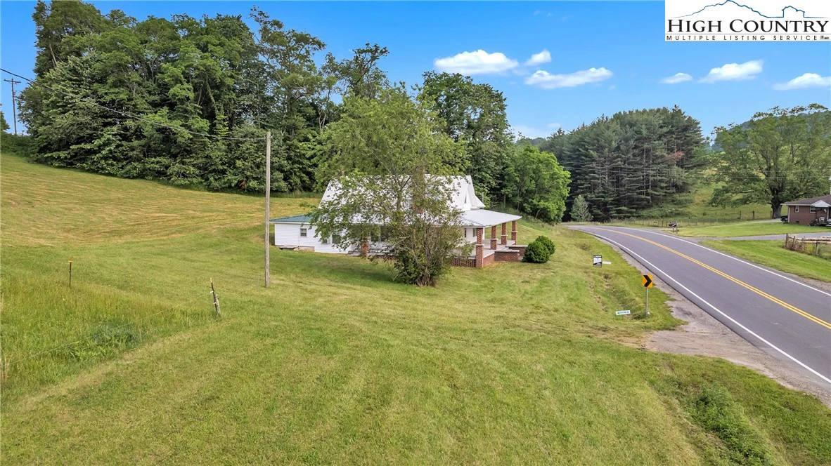 Image number 13 for the current listing
