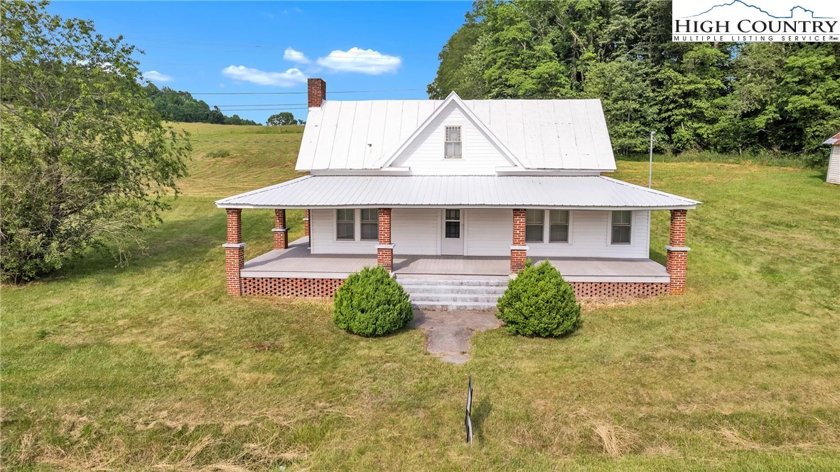 Image number 4 for the current listing