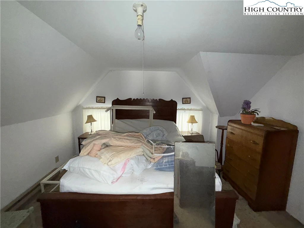 Image number 8 for the current listing