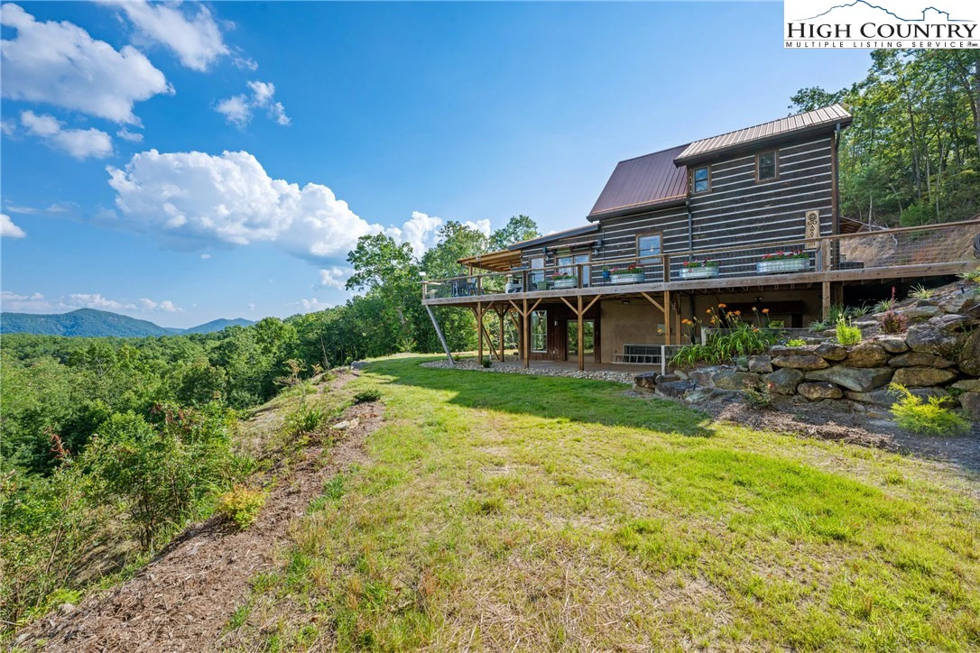 Image number 18 for the current listing