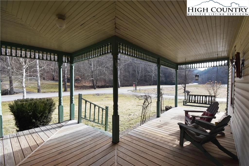 Image number 10 for the current listing