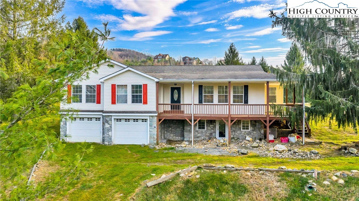 Image number 1 for the current listing