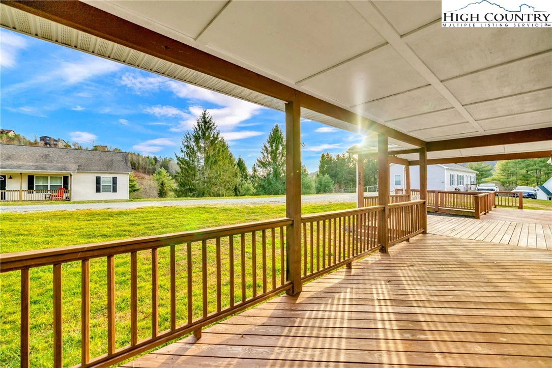 Image number 21 for the current listing